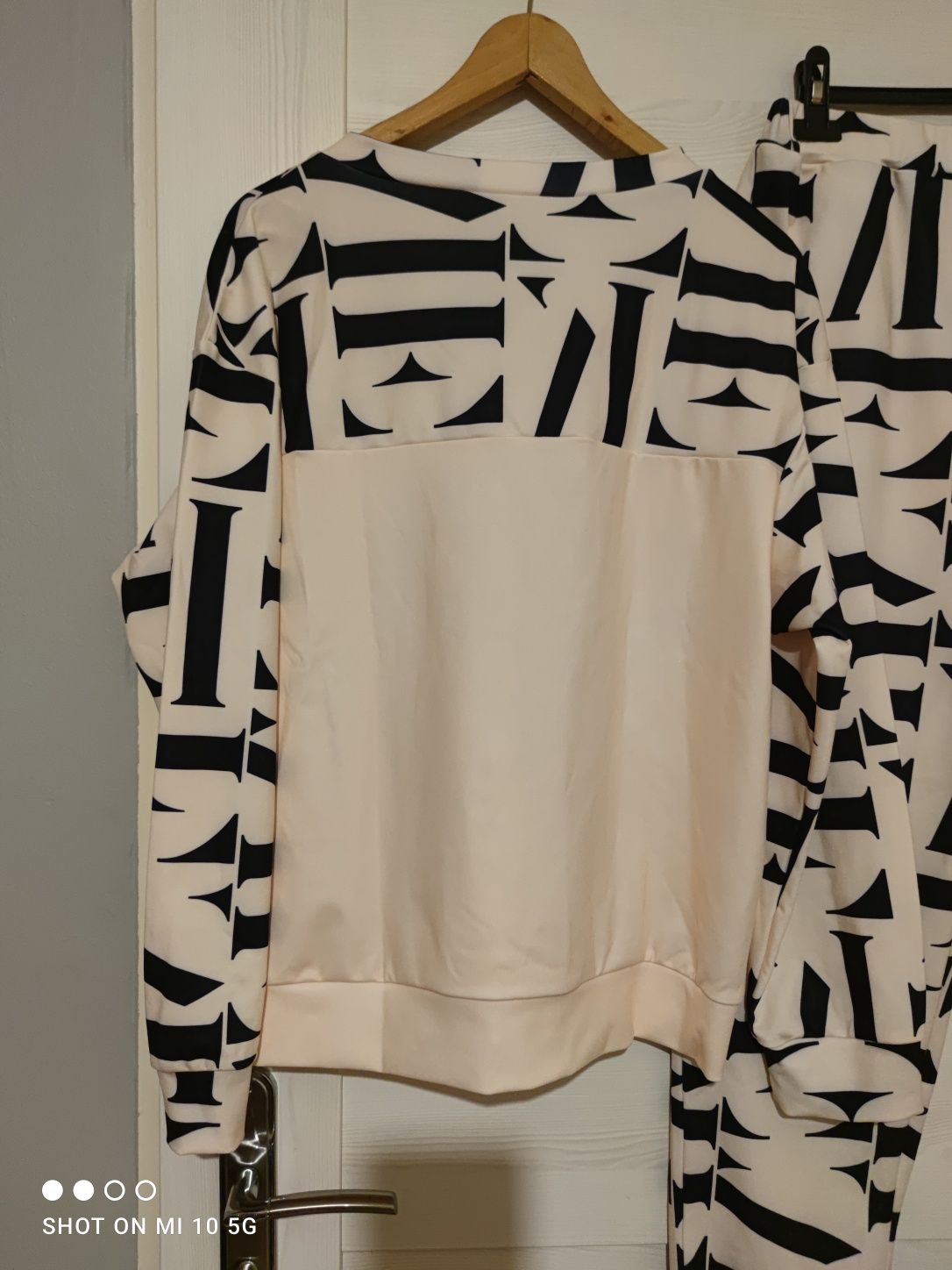 Dres damski L/XL Nowy