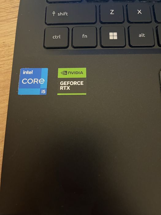 Acer Nitro V 15 i5-13420H / RTX 4050 / 16GB RAM / 512GB SSD