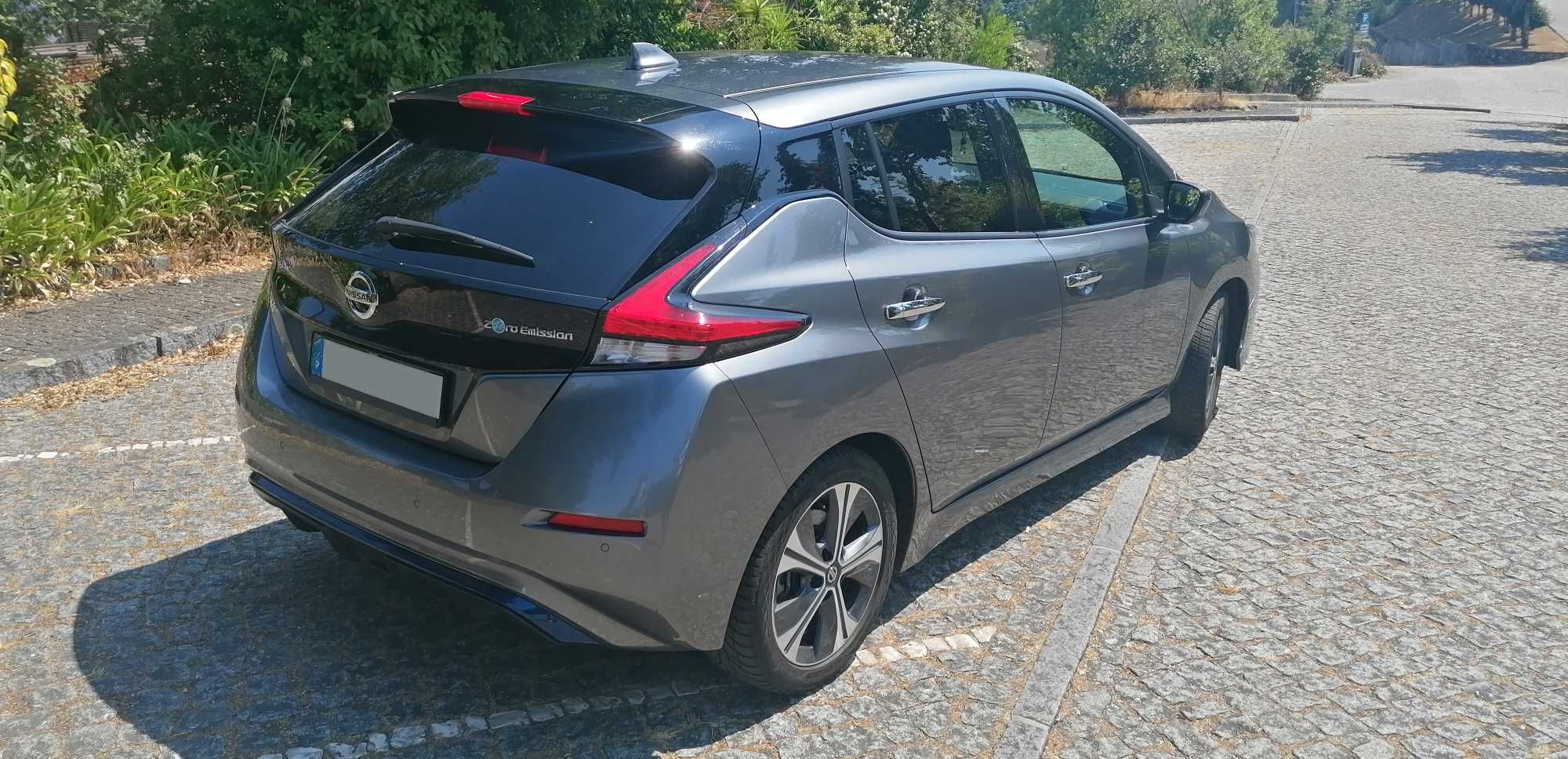 Nissan Leaf Connecta 40kWh, LED(2021/12)