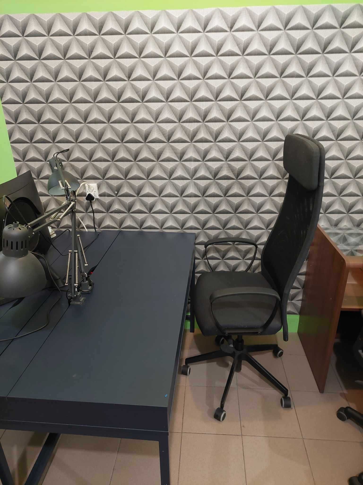Fotel biurowy IKEA MARKUS kolor ciemnoszary
