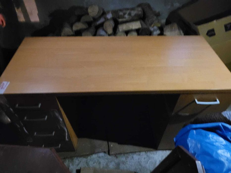 Sprzedam biurko w bardzo dobrym stanie!