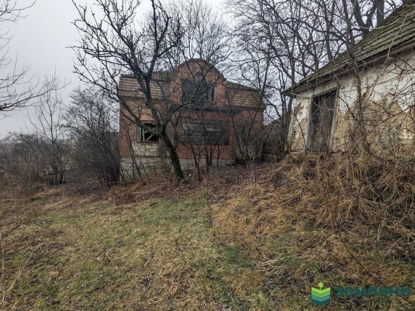 Продається земля 45 сот з будинком в с. Загір'я