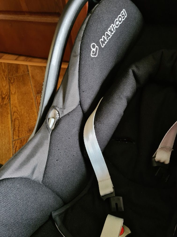 Nosidełko z bazą isofix Maxi Cosi