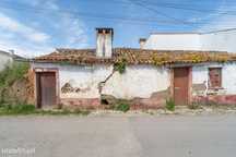 Moradia e terreno para construção – S. Martinho do Bispo – Coimbra