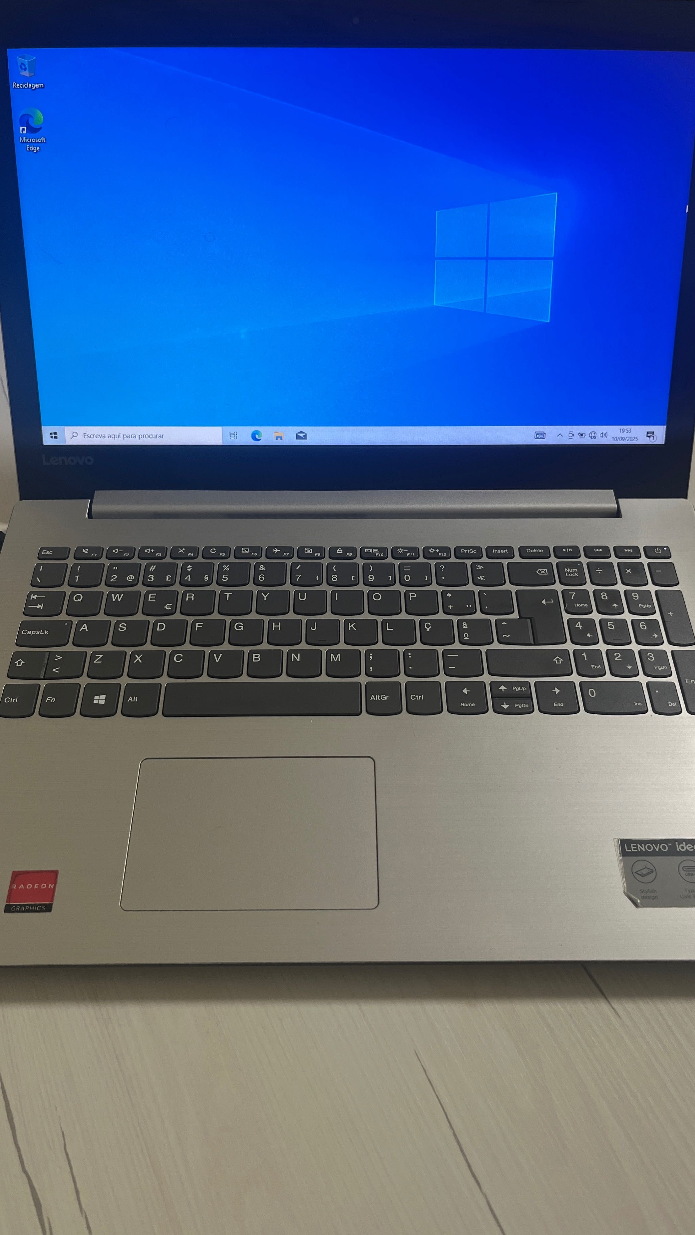 Lenovo IdeaPad 330-15IKB |i5-8250U 8GB RAM 1TB HDD Carregador Incluído
