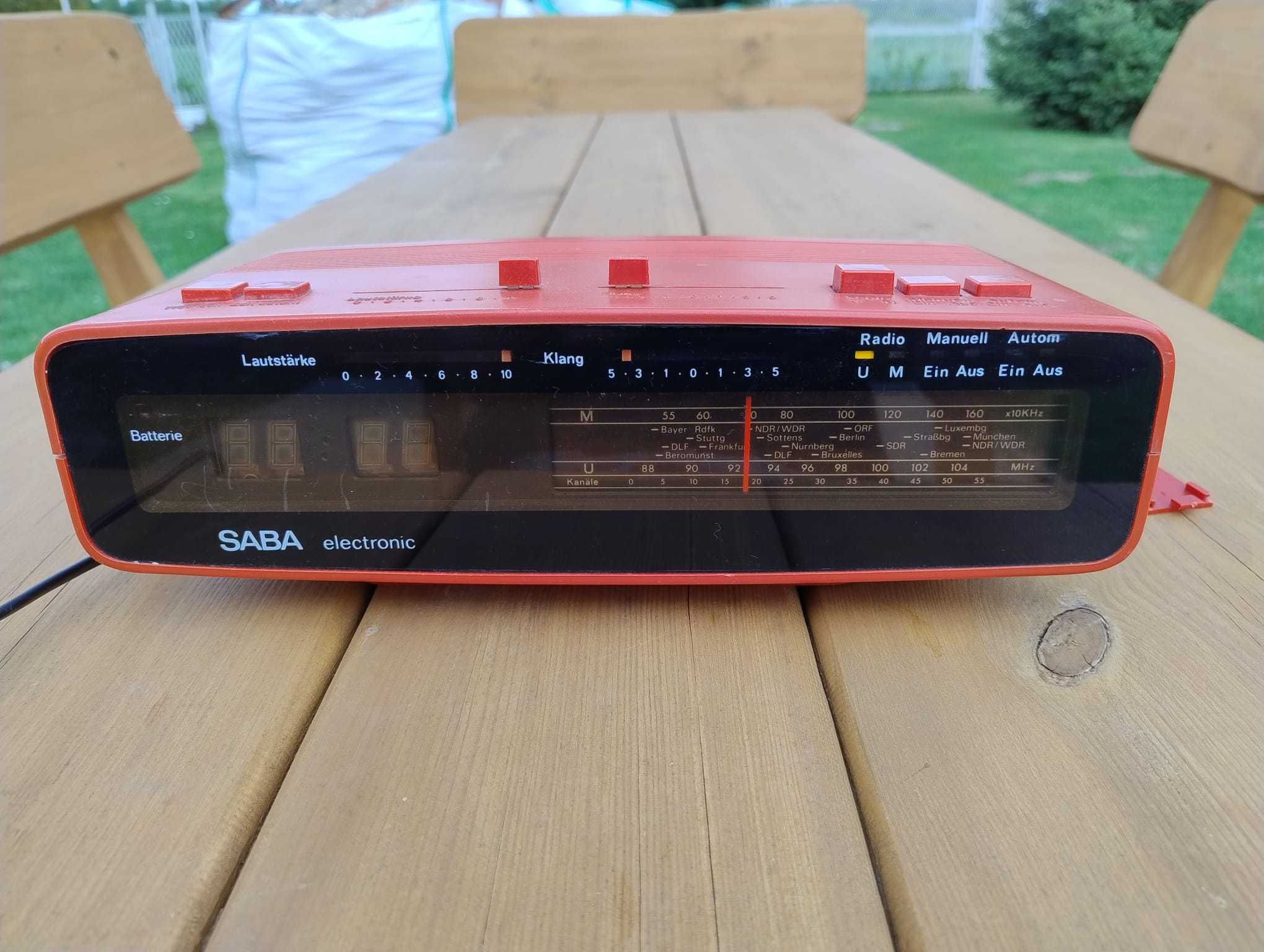 Radio budzik zegar vintage Saba wyświetlacz VFD