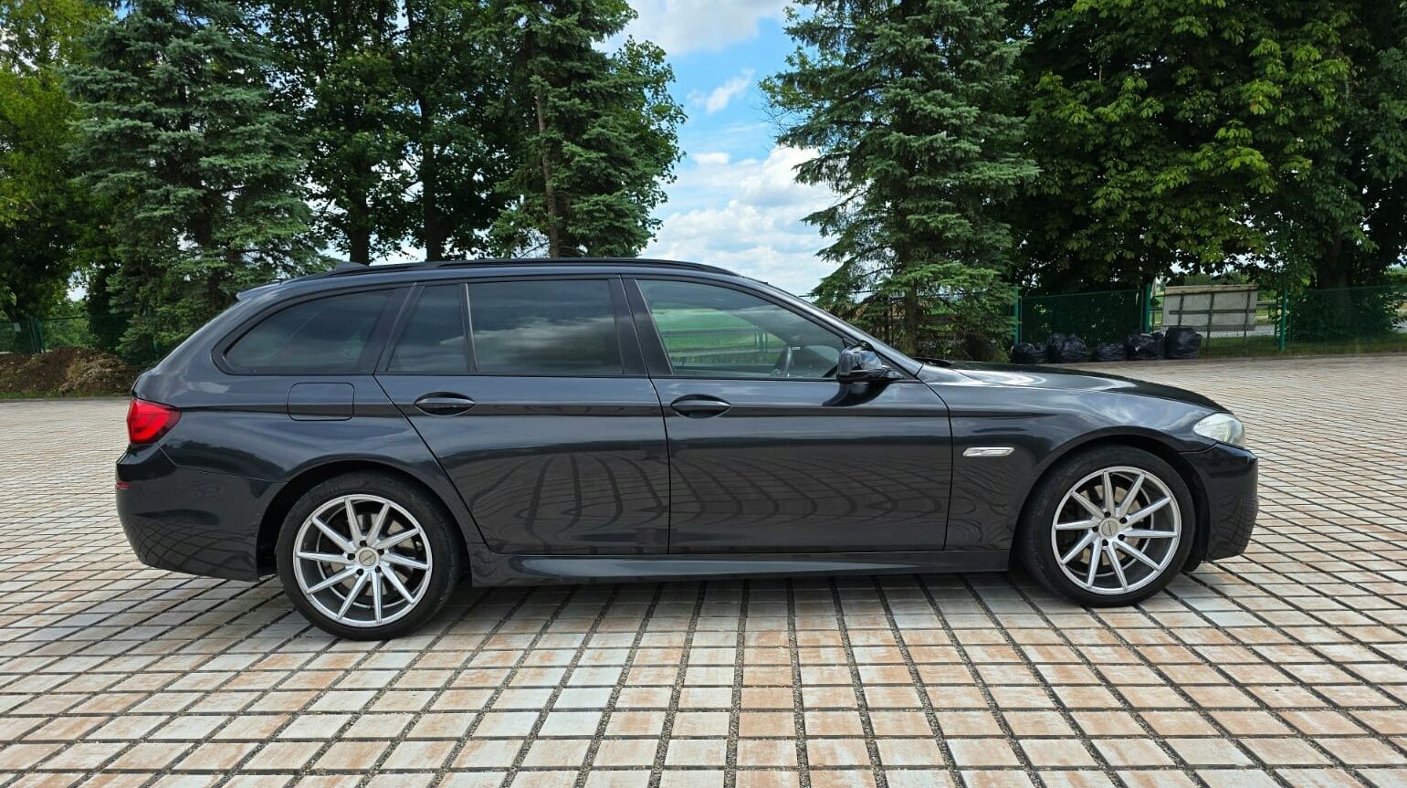 BMW F11 M-Pakiet 3.0D 258KM X-Drive~Bixenon~Navi~Alcantara~Zadbana~