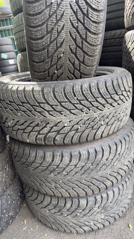 235/45/18 Nokian Hakkapellitta R3 , Finland