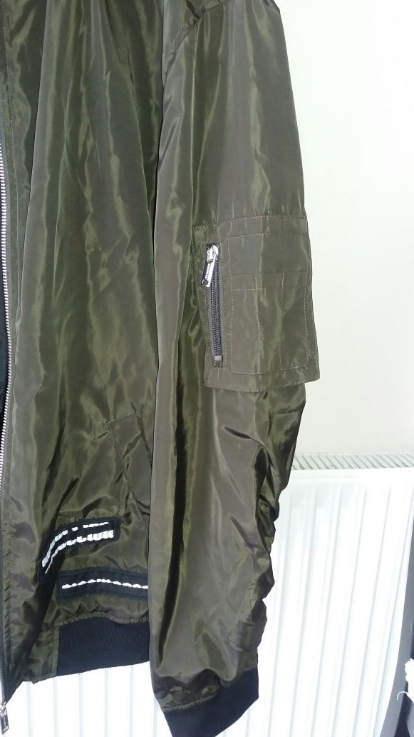 Sprzedam bomberke Reserved r. L