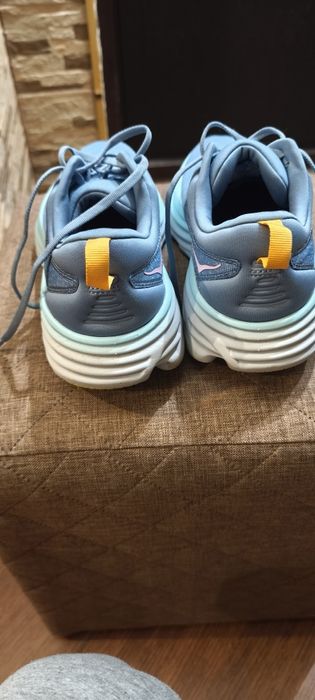 Кросовки Hoka bondi 8