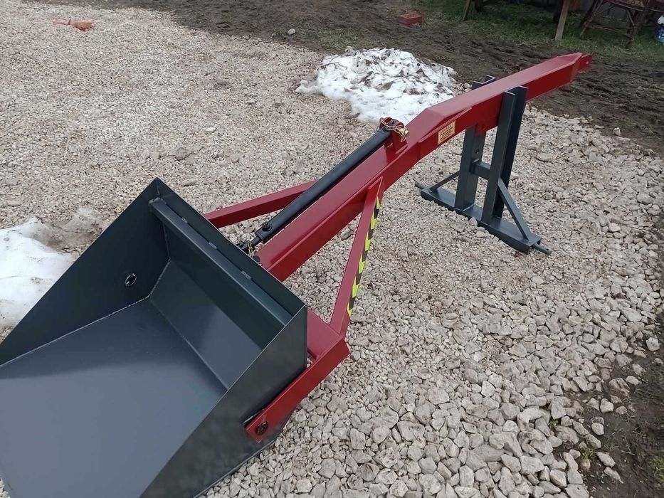 na tył ciągnika Ładowacz do obornika gruzu piachu tur na tył