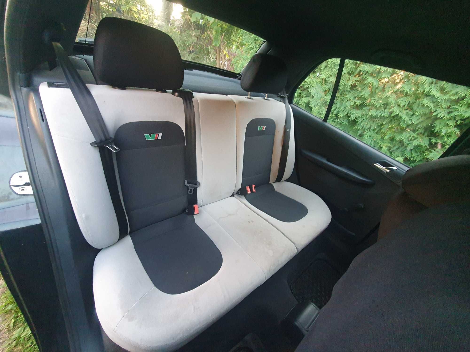 Fabia RS 1.9 tdi 130KM ASZ 6 biegów oszczędne szybkie auto do miasta