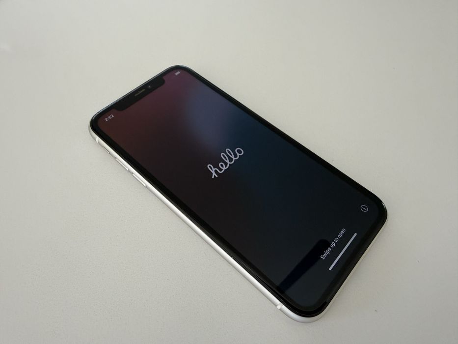 Iphone 11 64gb bialy kpl + etui stan bdb