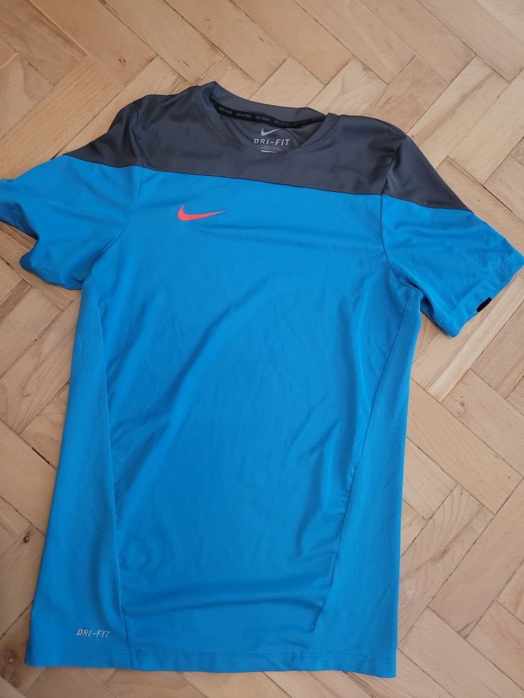 Koszulka męska Nike rozmiar S stan bdb