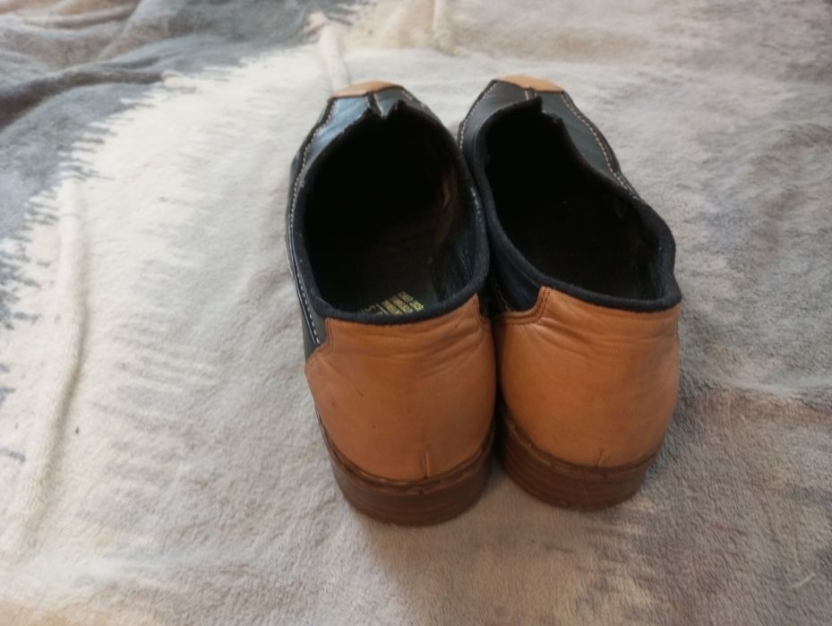 Fajne półbuty firmy Rieker