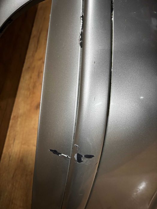 Zderzak przedni Toyota Avensis T25 kolor 1c0