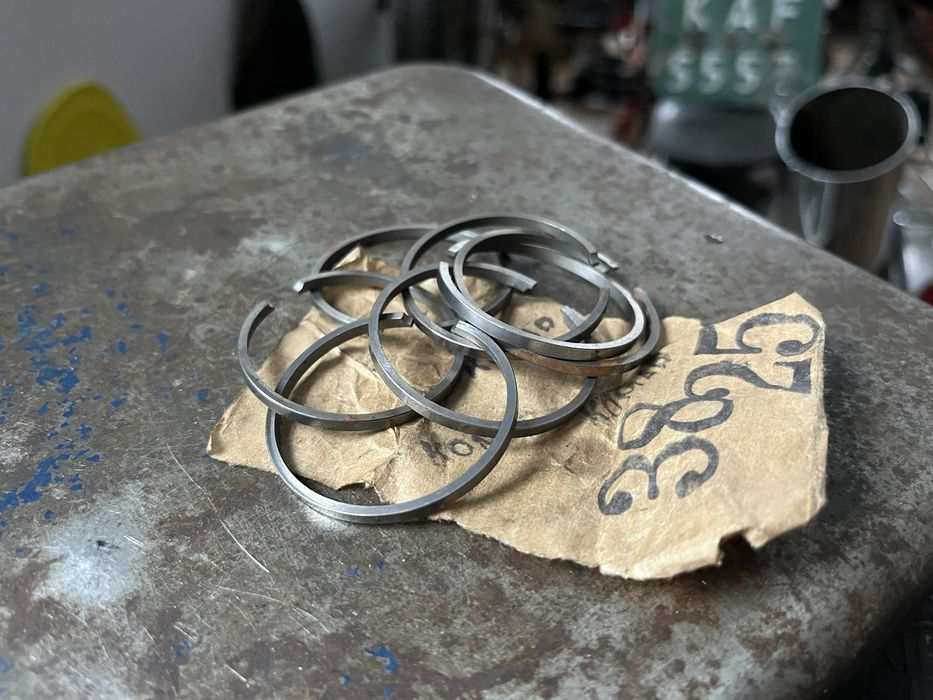 Romet Motorynka Kadet Ogar Komar pierścienie 38,25 tłok oryginał ZMD