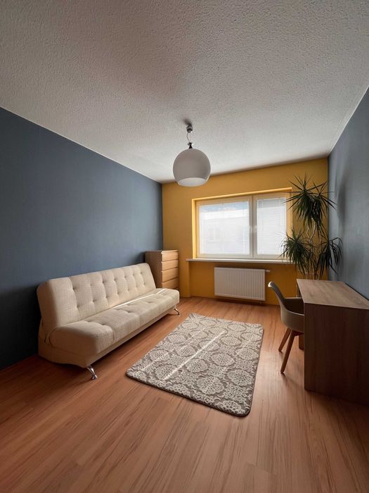 Piętro domu z ogrodem 50m (2 pokoje, osobna kuchnia)