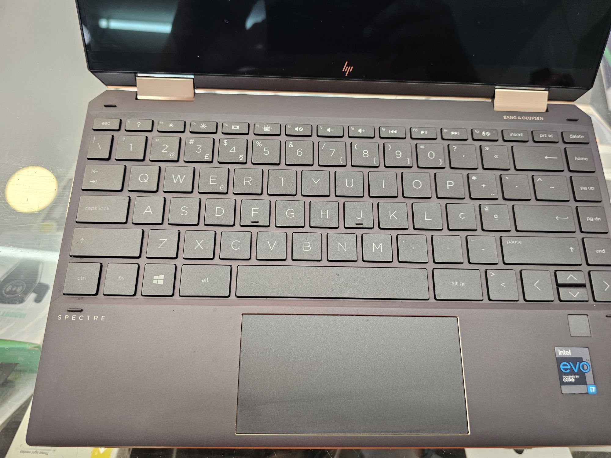 Hp portateil hibrido X360..13.3" i7