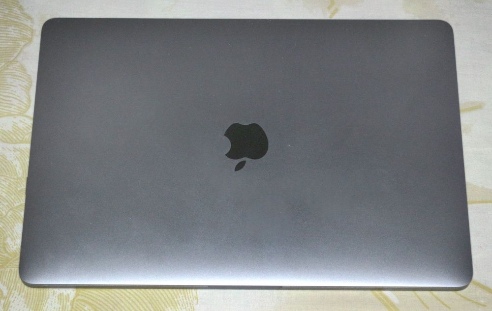 Apple MacBook Pro 13,3" Space Gray 2017