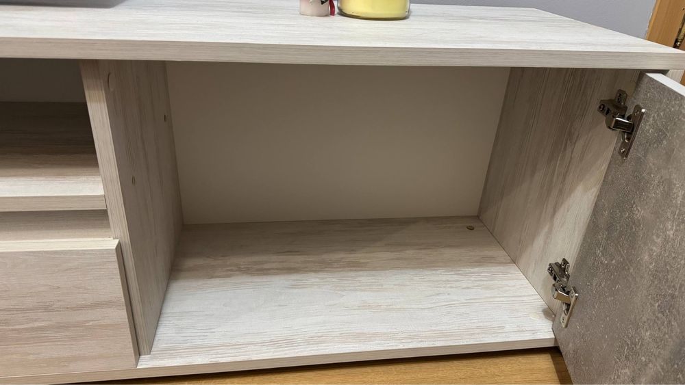 Тумба під телевізор