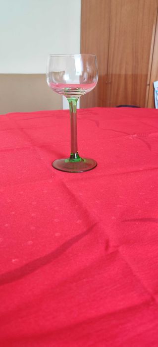 Zestaw szklanych kieliszków PRL