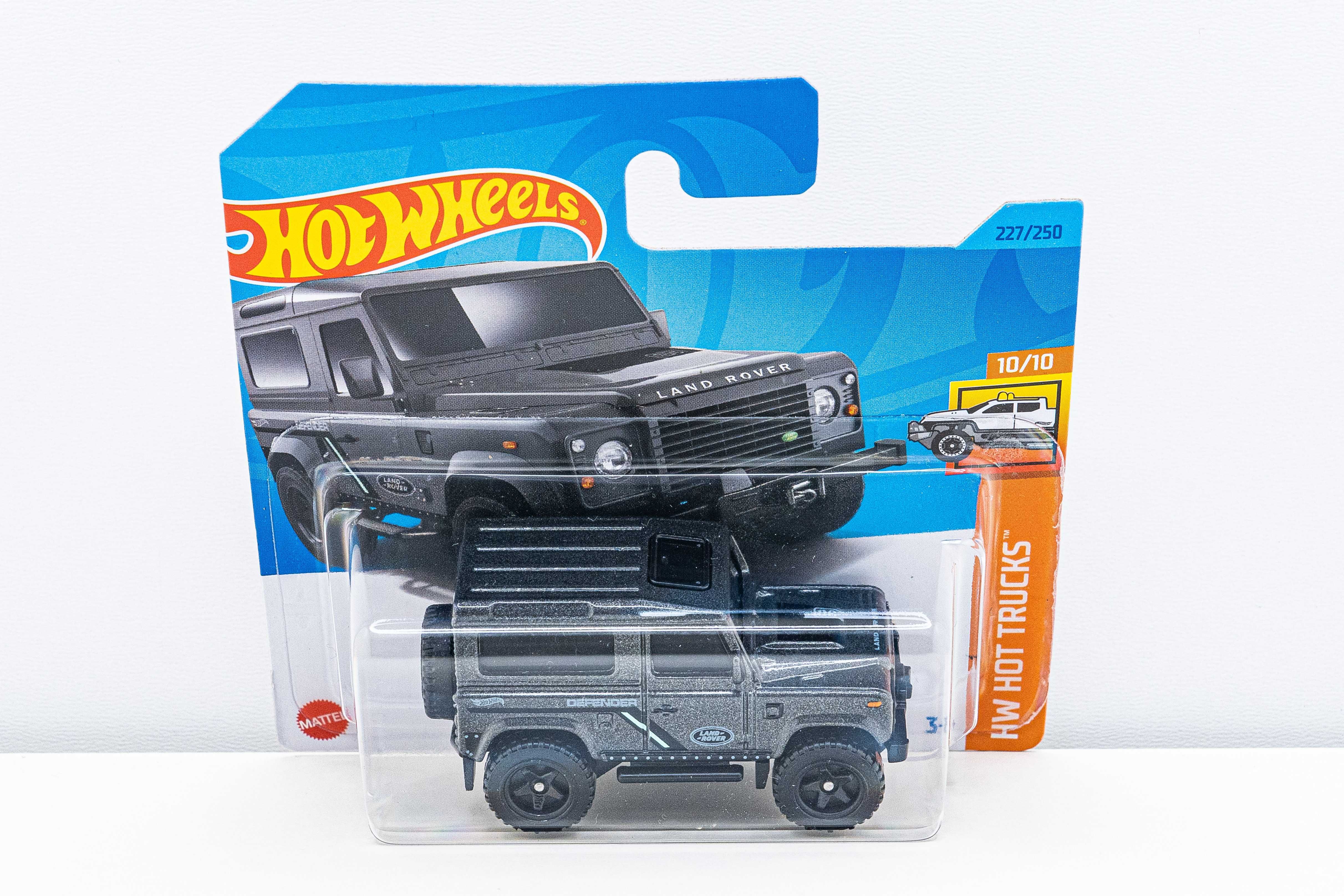 HOT WHEELS Land Rover Defender 90 227/250 HW Hot Trucks 10/10 - NOWY