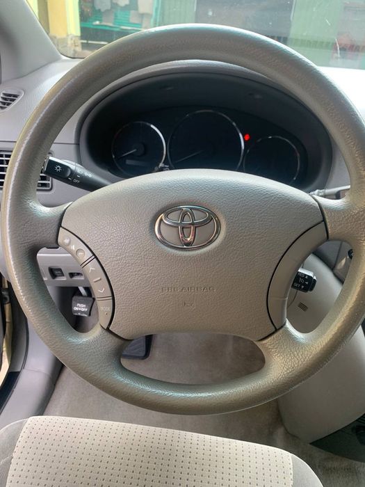 Toyota Sienna 2006