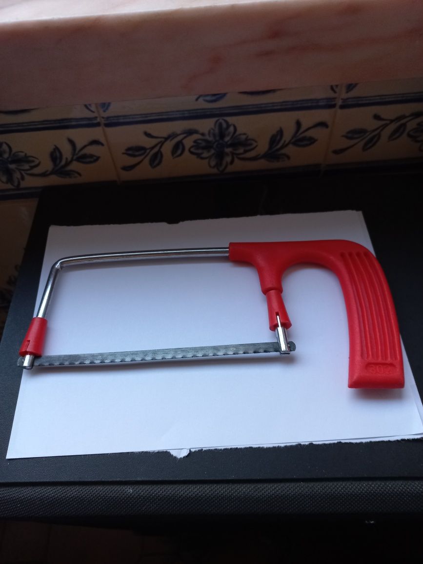 Mini serrote marca VIP 302