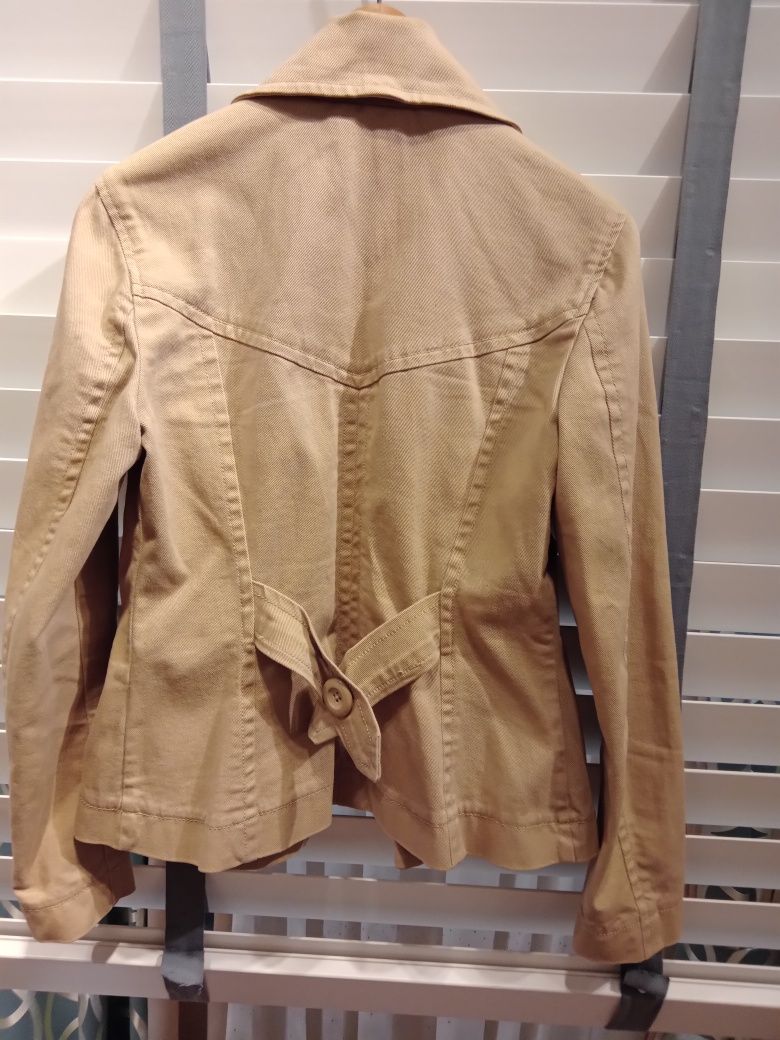 Śliczny płaszczyk marynarka bawełniana H&M 
Rozmiar 38
Szerokość pod p