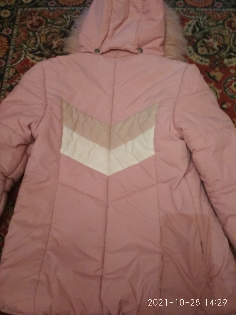 Куртка зимняя на девочку, рост 146