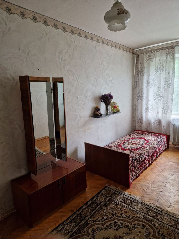 Продам 3к квартиру Бровари вул Гагаріна Центр