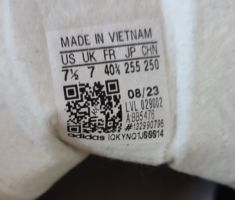 Adidas Gazelle кросівки жіночі оригінальні Англія 25.5см