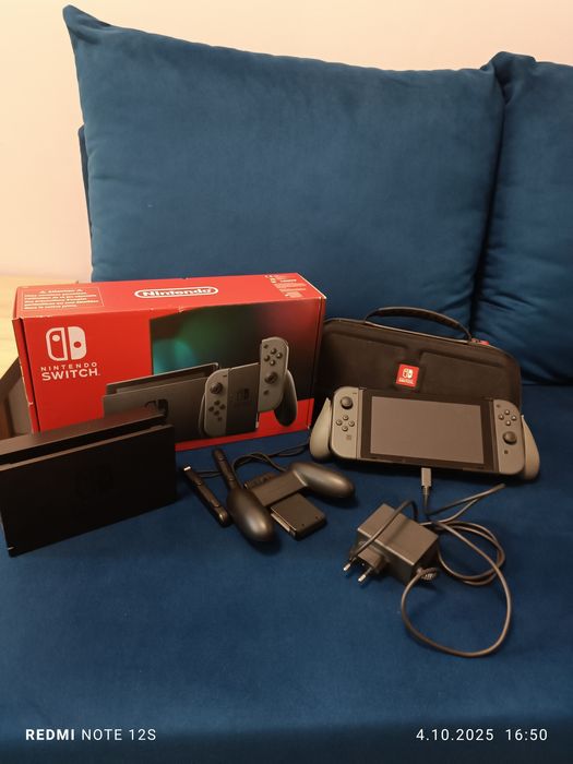 Konsola Nintendo Switch + pakiet 5 gier