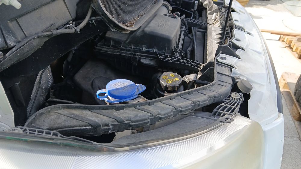 Frente em fibra ou chapa FORD Transit