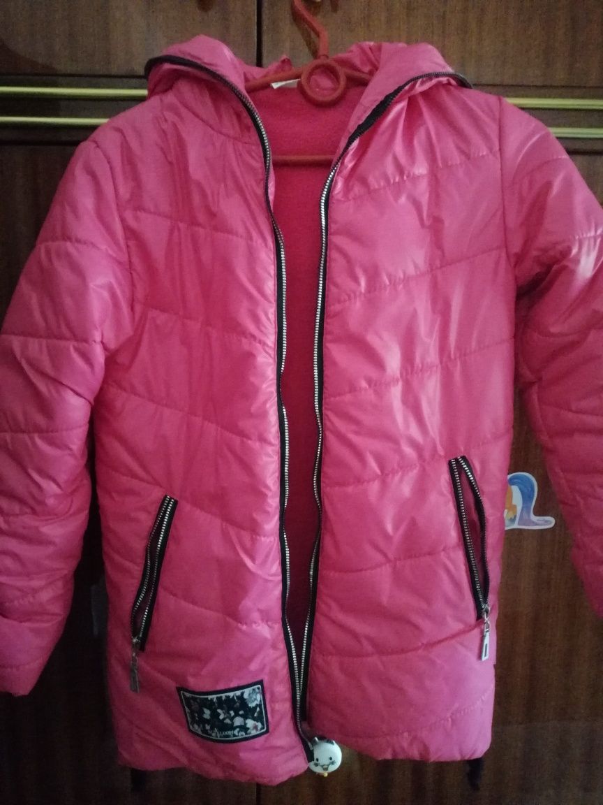 Детскоя куртка теплая осенне-весенняя, 140 см