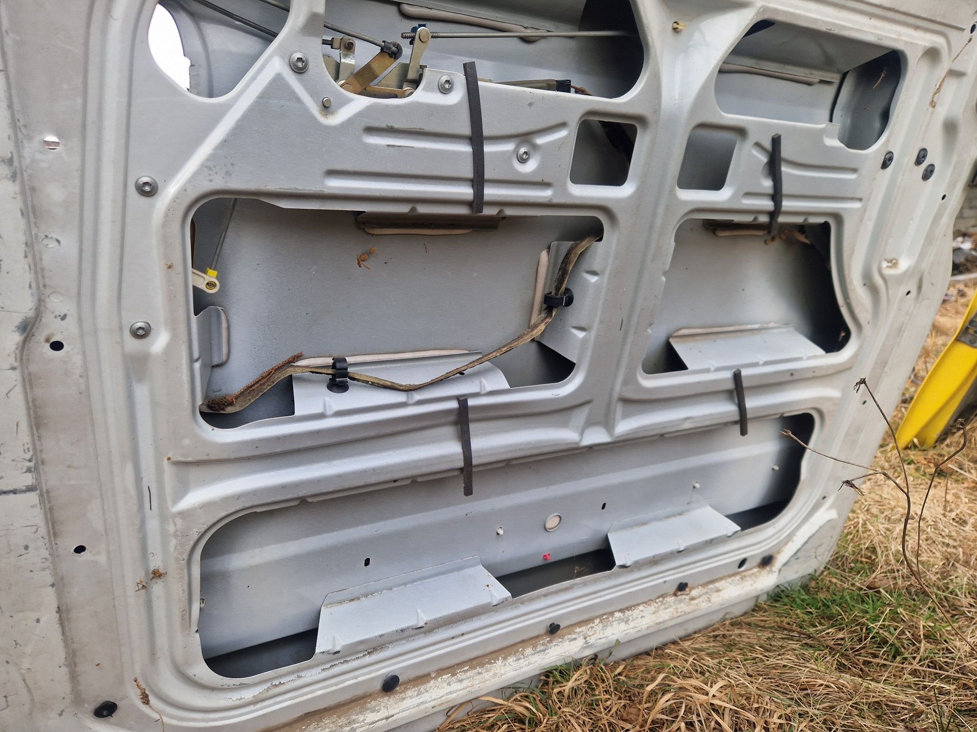Двері Master 2 Movano низькі бокові задні
