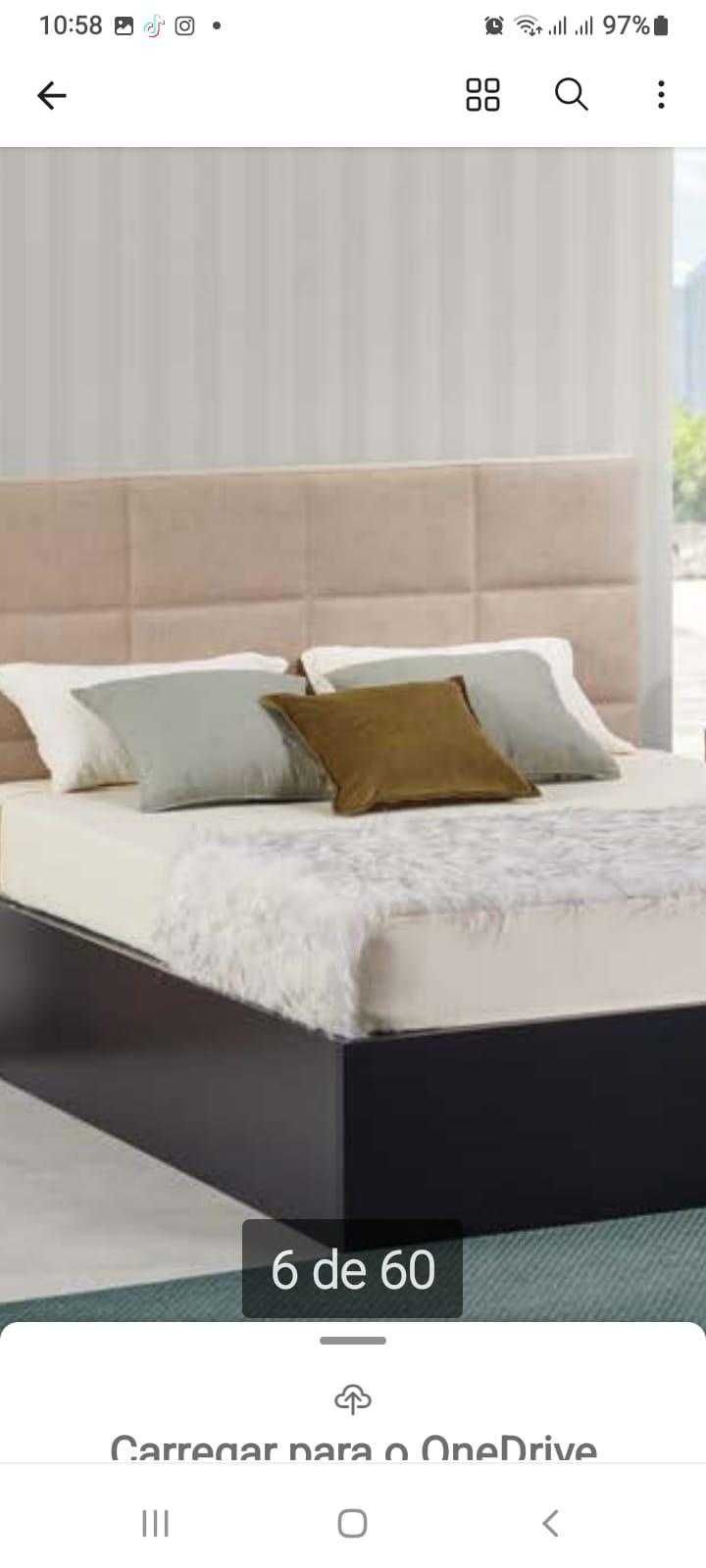 Cama de casal semi-nova