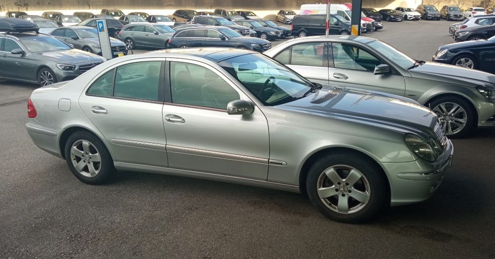 Mercedes-Benz E 220 CDI Elegance auto 265 mil km