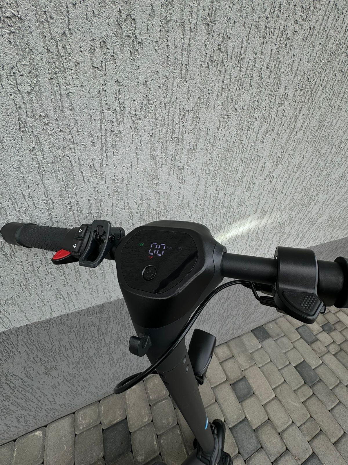 Електросамокат e-scooter epf-2 xt 835