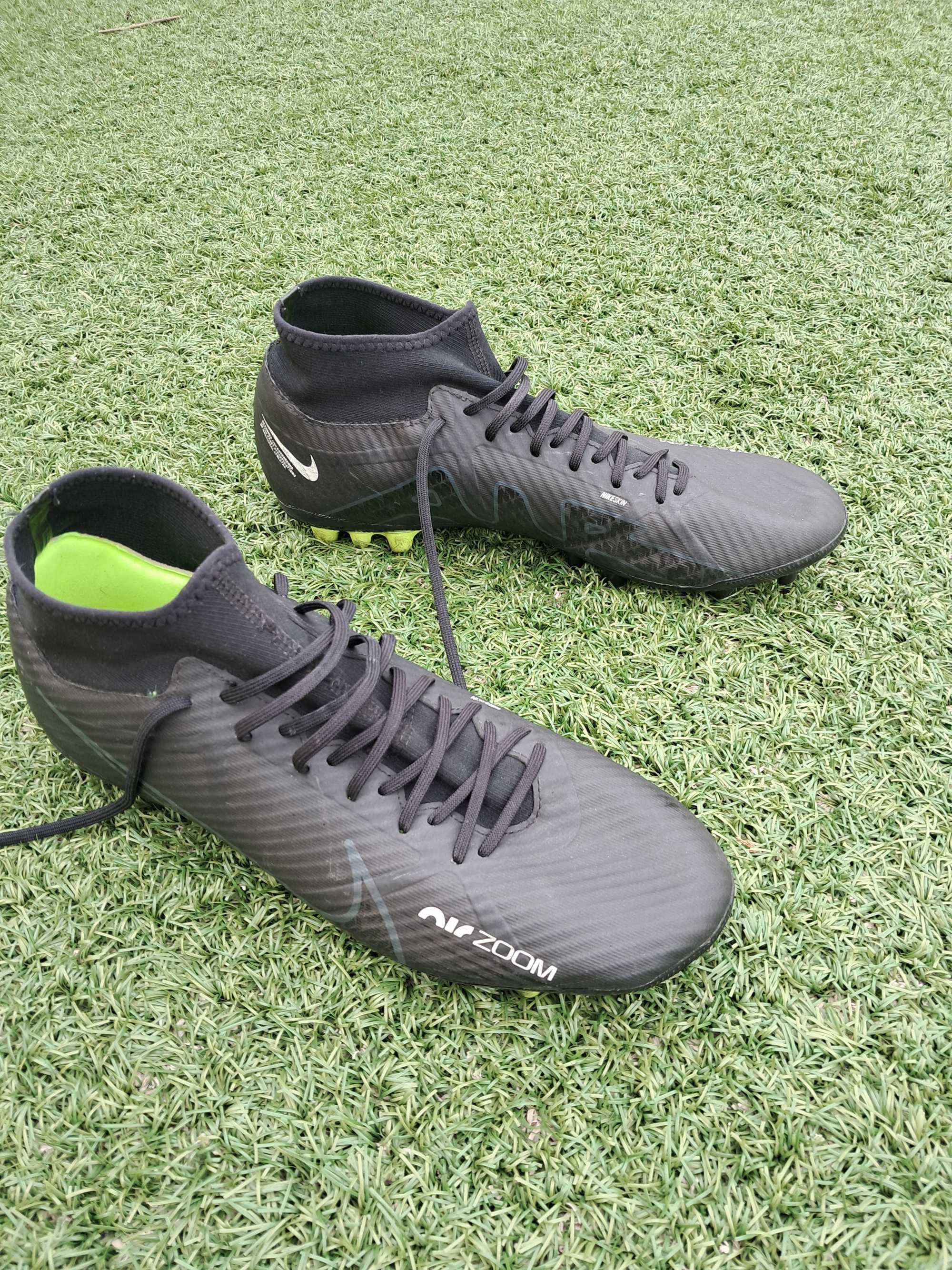 Chuteiras Nike Mercurial 45