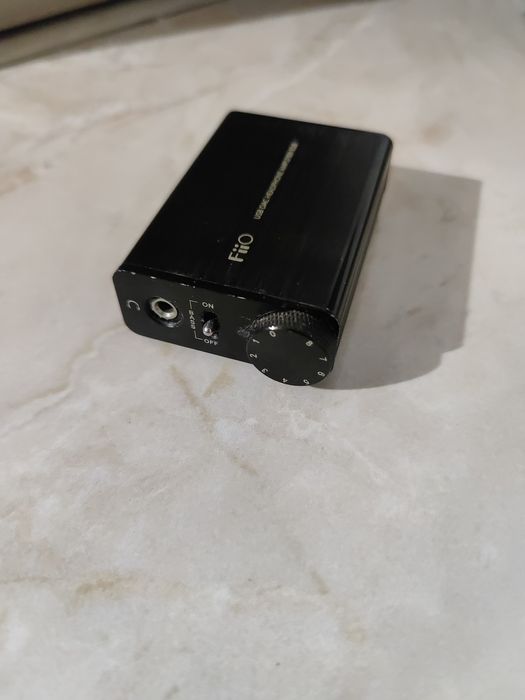 Усилитель для наушников FiiO USB DAC E10