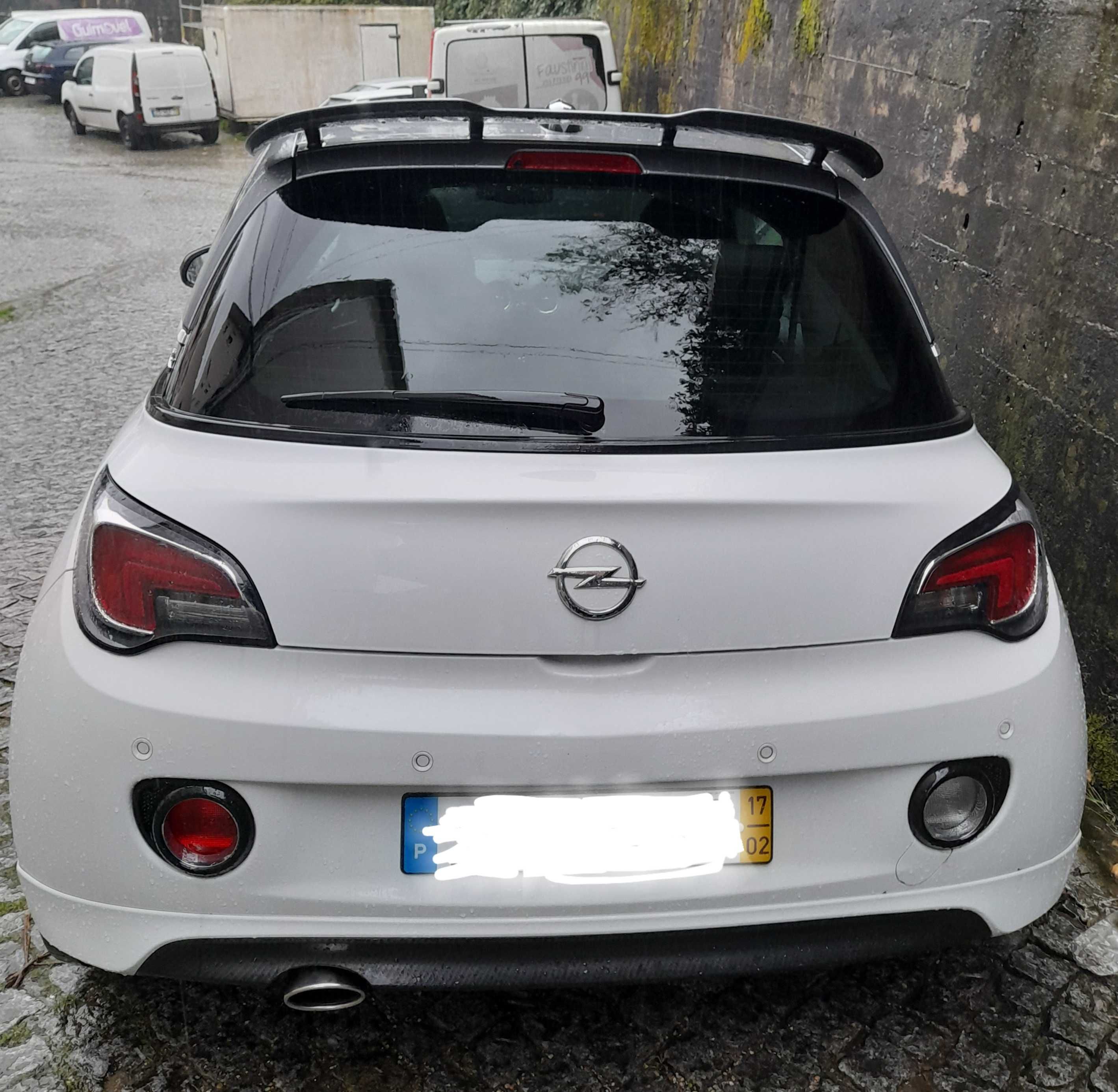 Opel Adam S Turbo (desportivo raro)