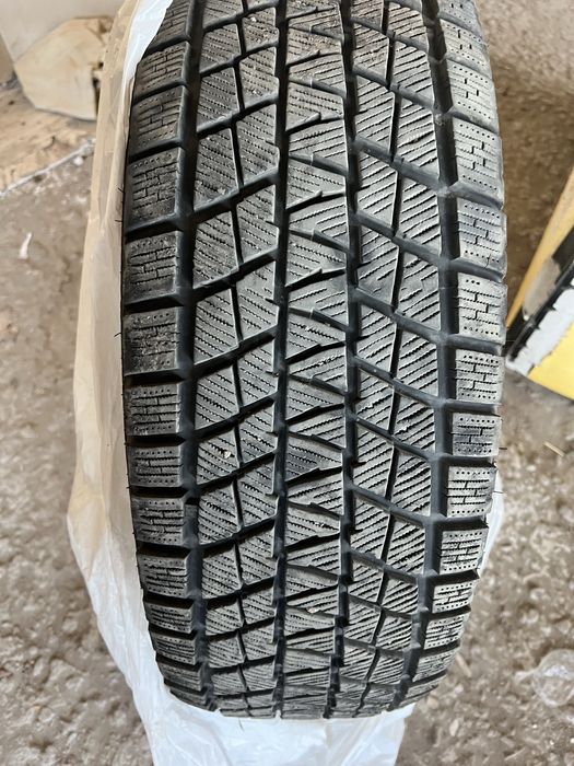 Зимові шини Kapsen 245/70 R16 — стан відмінний!