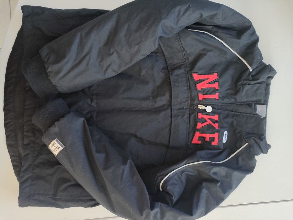 Kurtka zimowa NIKE 152-158. 12-13 Lat.