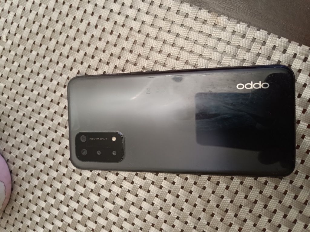 Oppo a 54 5g delikatnie uszkodzony