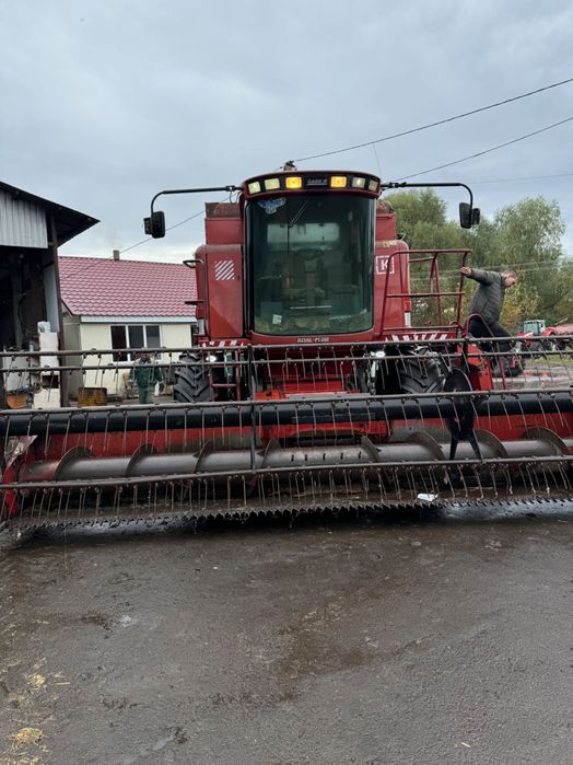 Комбайн Case 2166