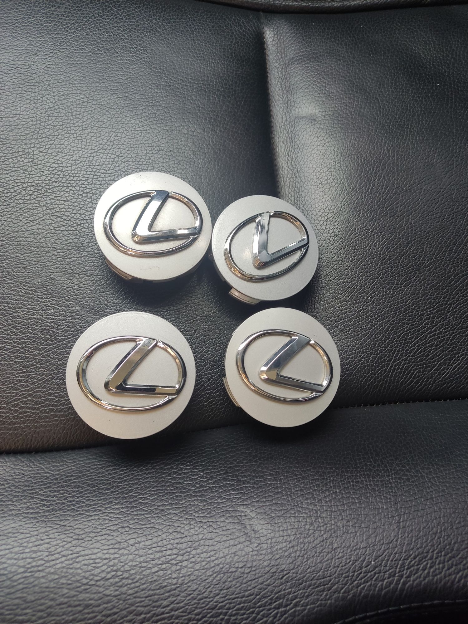 Tampas de jantes Lexus