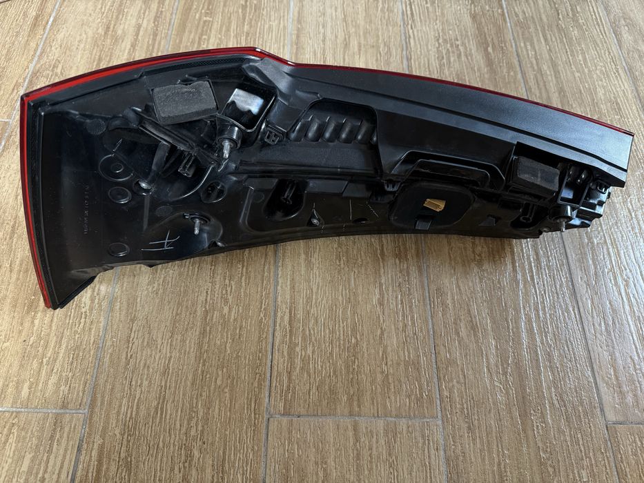 Задние фонари Audi Q5 FY 80A