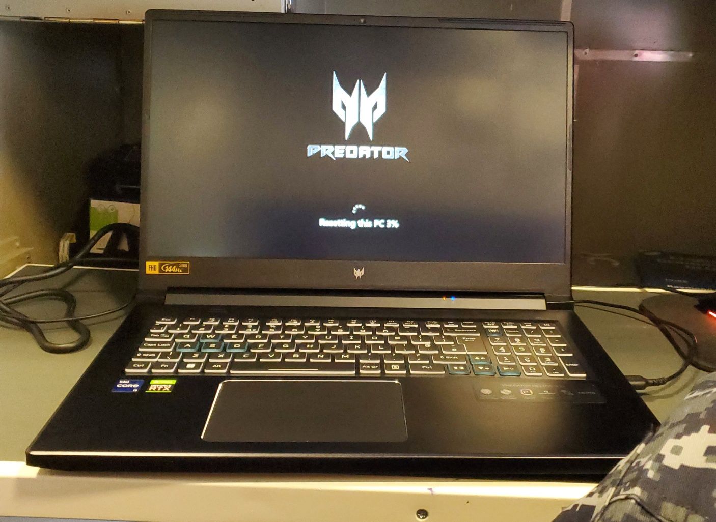 Acer Predator Helious 300 Core i9 RTX3070 144HZ RAM 16GB